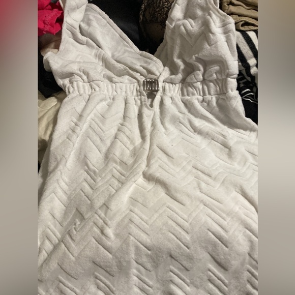 Swim west bundle. Top with faux skirt bottom. Towel texture swimsuit cover - Picture 2 of 2